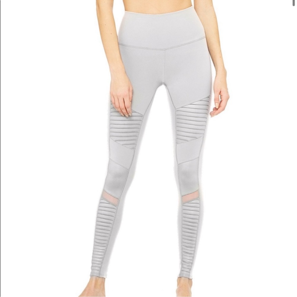 Alo Yoga High-Waist Moto Legging in Light Grey